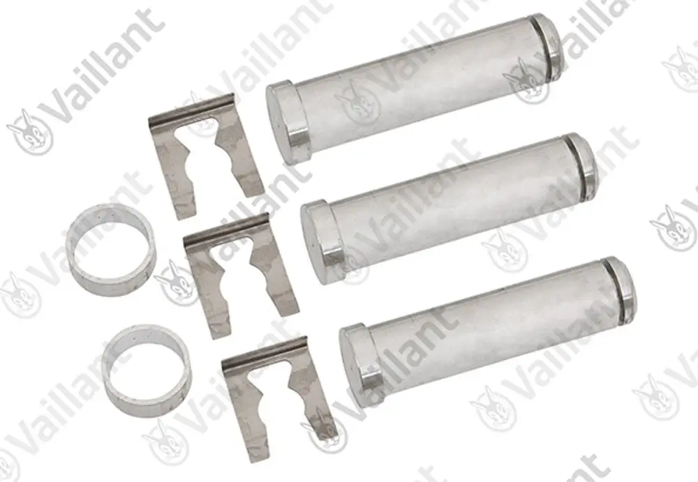 Vaillant-Produktset bestehend aus drei Metallzylindern und mehreren Klammern sowie Ringen, geeignet für verschiedene Anwendungen im Heizungsbereich.
